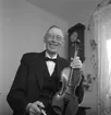 Calle Pettersson, violinist.
11 april 1959.