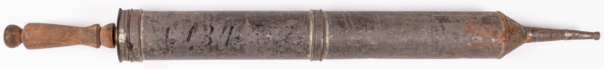 Brandspruta märkt n:o 134, 5. kvart.