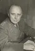 Porträtt av Ivar Gewert, generalintendent och chef för Intendenturkåren 19461957, chef för Intendenturavdelningen vid
Arméförvaltningen 19461954, souschef vid Arméförvaltningen 19491954 och souschef vid Arméintendenturförvaltningen 19541957.
Generallöjtnant i reserven 1957.