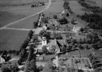 Flygfoto över Säby kyrka i Tranås kommun, Jönköpings län. 806/1964