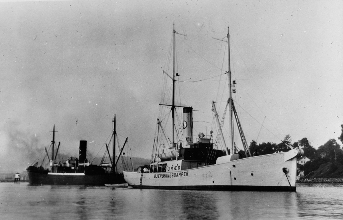 URÆD bjergningsdamper