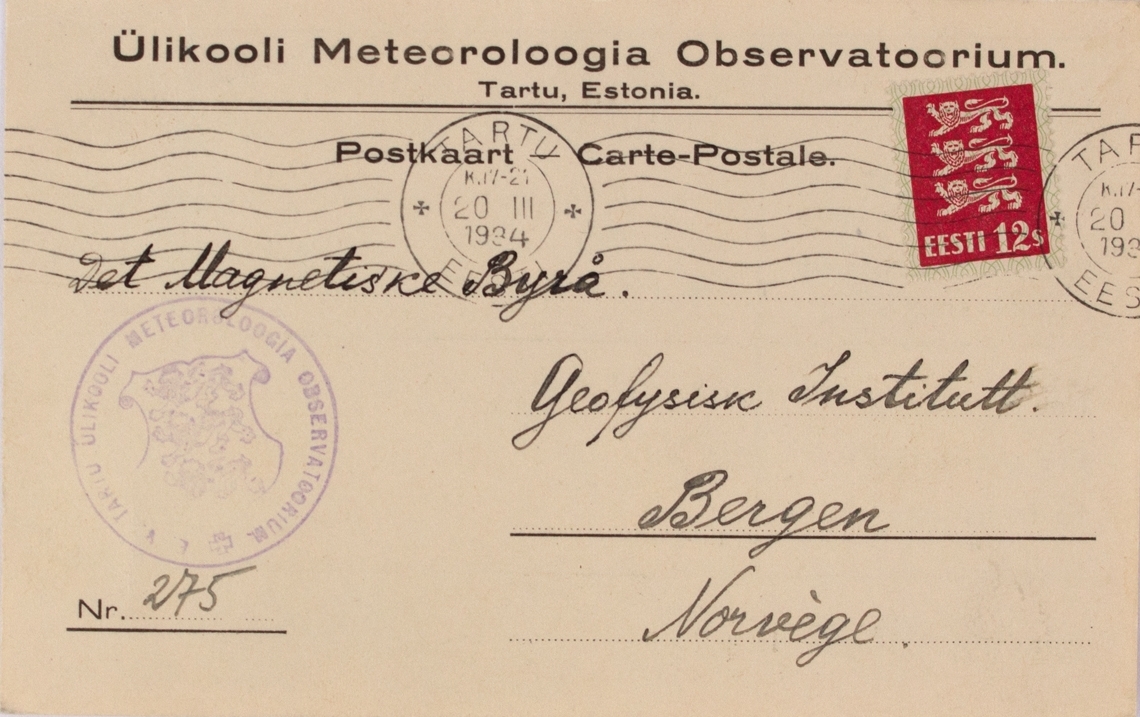 Takkekort vedr. polarskipet MAUD. Takkekort fra Ûlikooli Meteoroloogia Observatoorium, Tartu, Estonia (med frimerke) i forbindelse med at de har mottatt publikasjon ved. MAUD sin polekspedisjon i 1918-1925. Datert 20 mars 1934.