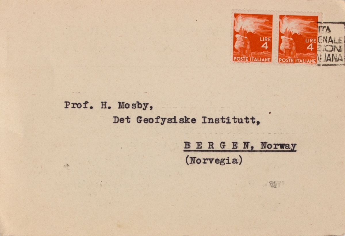 Takkekort-samling vedr. polarskipet MAUD. Takkekort fra Instituto Geofisico Italiano, Milano i Italia (med frimerke) i forbindelse med at de har mottatt publikasjon vedr. MAUD sin polekspedisjon i 1918-1925.