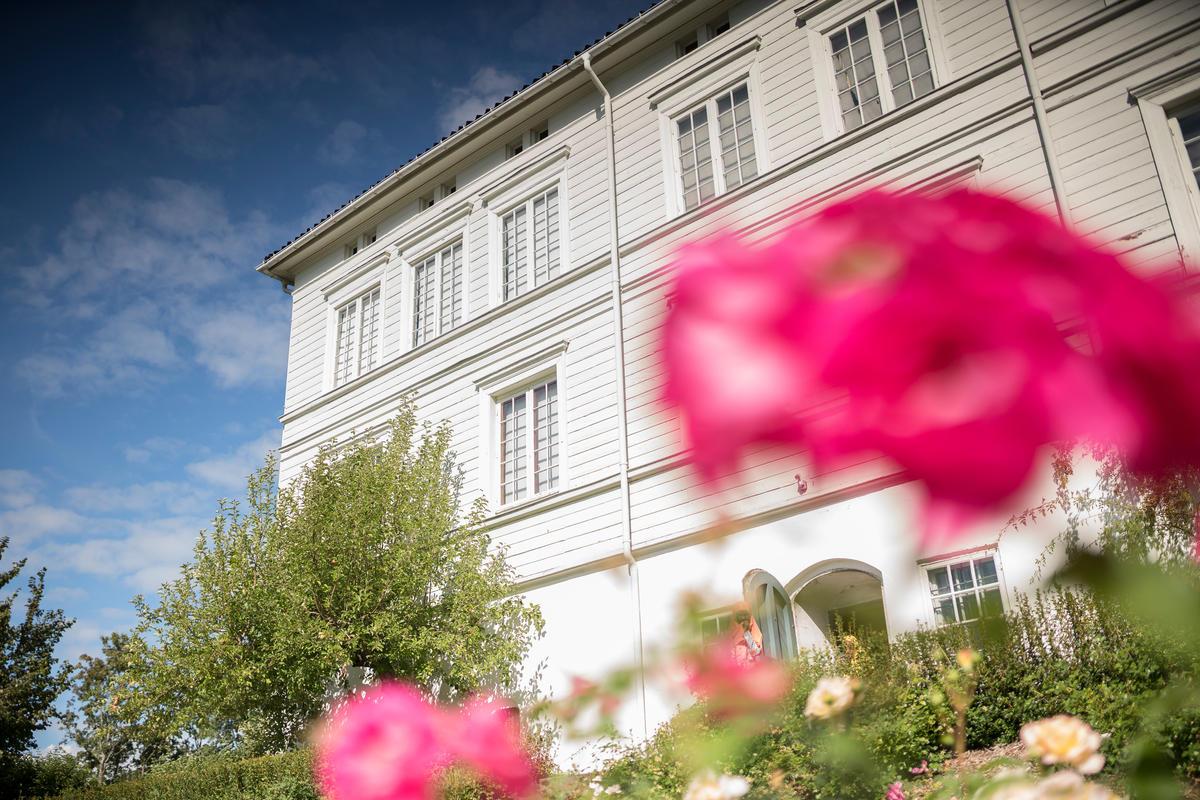 Om Linderud gård