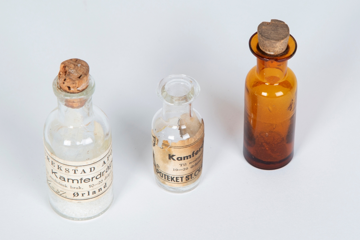 Flasker av glass med topp av kork