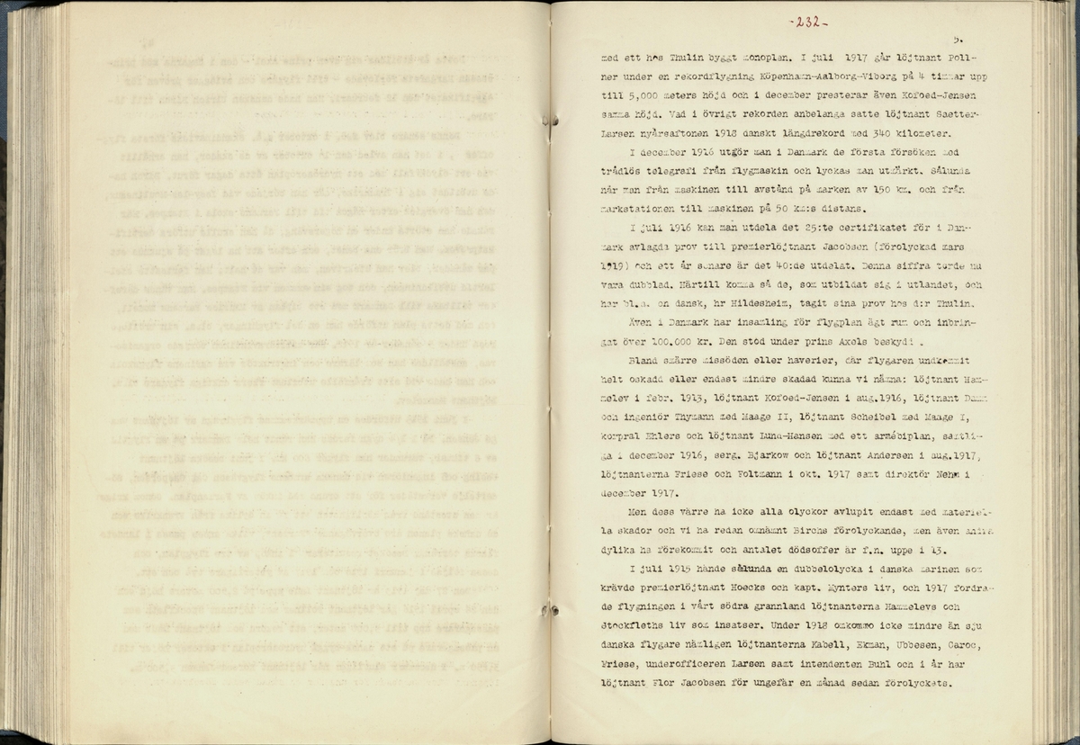 Inbunden samlingsvolym för tidskriften Flygfisken: organ för Sveriges militärflygare, 1917-1919.

Innehåll: artiklar med minnen, händelser och episoder inom den svenska militära pionjärflygningen samt fakta och råd till militära flygare. Illustrationer i form av ritningar och foton.

Sidor framställda genom stencilering med inklistrade fotografier.


Ingående nummer:

1 - augusti 1917 (sida 1-11)
2 - september 1917 (sida 12-21)
3 - oktober 1917 (sida 22-31)
4 - november 1917 (sida 32-42)
5 - december 1917 (sida 43-53)
6 - januari 1918 (sida 54-64)
7 - februari 1918 (sida 65-77)
8 - mars 1918 (sida 78-88)
9 - april 1918 (sida 89-101)
10 - maj 1918 (sida 102-111)
11 - juni 1918 (sida 112-126)
12 - juli 1918 (sida 127-137)
13 - augusti 1918 (sida 138-148)
14 - september 1918 (sida 149-157)
15 - oktober 1918 (sida 158-168)
16 - november 1918 (sida 169-180)
17 - december 1918 (sida 181-190)
18 - januari 1919 (sida 191-202)
19 - februari 1919 (sida 203-214)
20 - mars 1919 (sida 215-226)
21 - april 1919 (sida 227-240)
22 - maj 1919 (sida 241-251)
23 - juni 1919 (sida 252-263)
24 - juli 1919 (sida 264-274)
25 - september 1919 (sida 275-286)
26 - oktober 1919 (sida 287-298)
27 - december 1919 (sida 299-309)