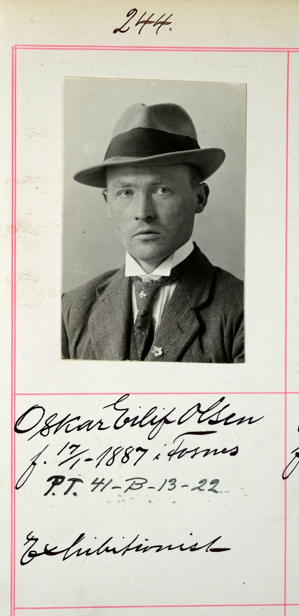 Registreringsfoto fra Midt-Norge fra perioden 1903-1922.