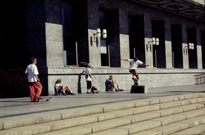Skatere på Rådhustrappen.