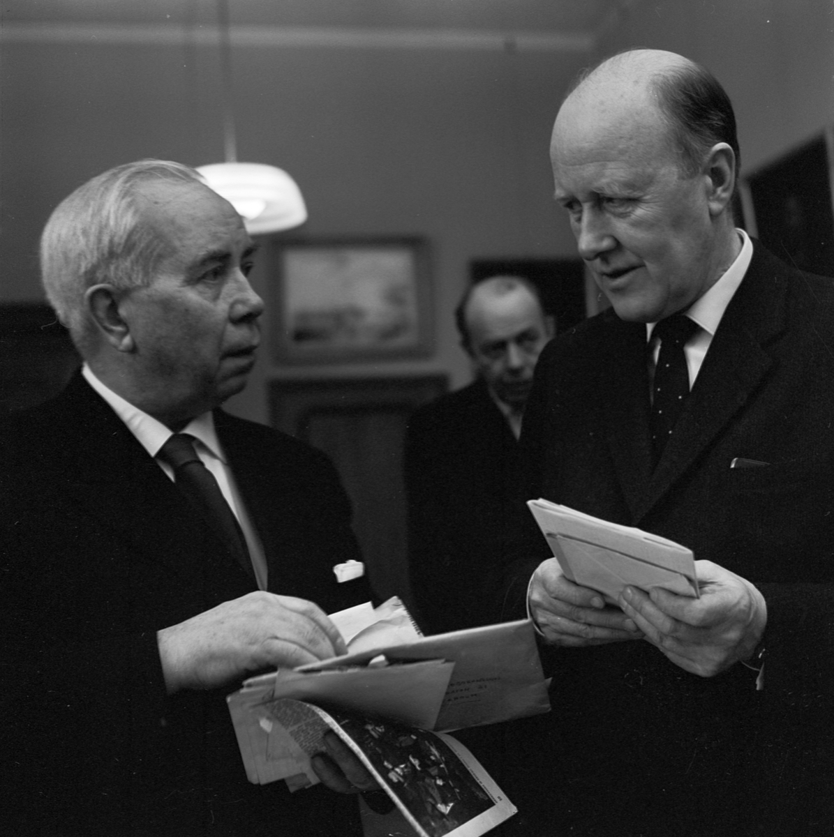 Manuskript och klipparkiv, gåvor från Ivar Lo-Johansson till Carolina Rediviva, Uppsala, februari 1963