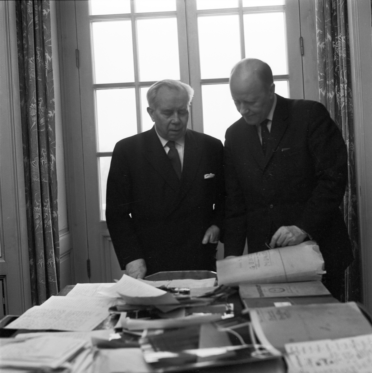 Manuskript och klipparkiv, gåvor från Ivar Lo-Johansson till Carolina Rediviva, Uppsala, februari 1963