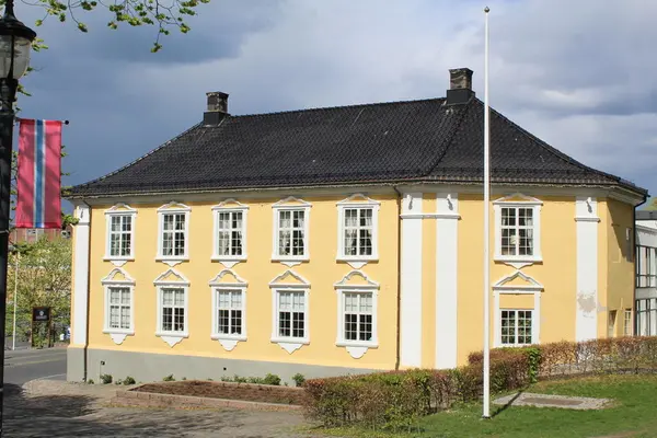 Moss 300 år