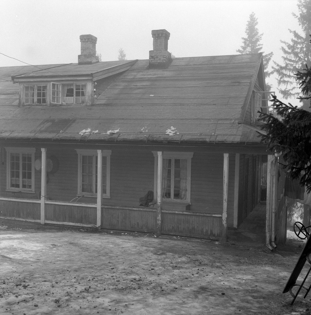 Dårlige boforhold i Telefonhytta