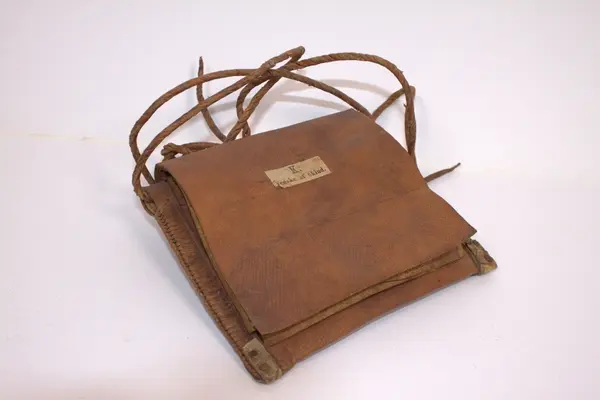 Veske av skinn, ca 1700