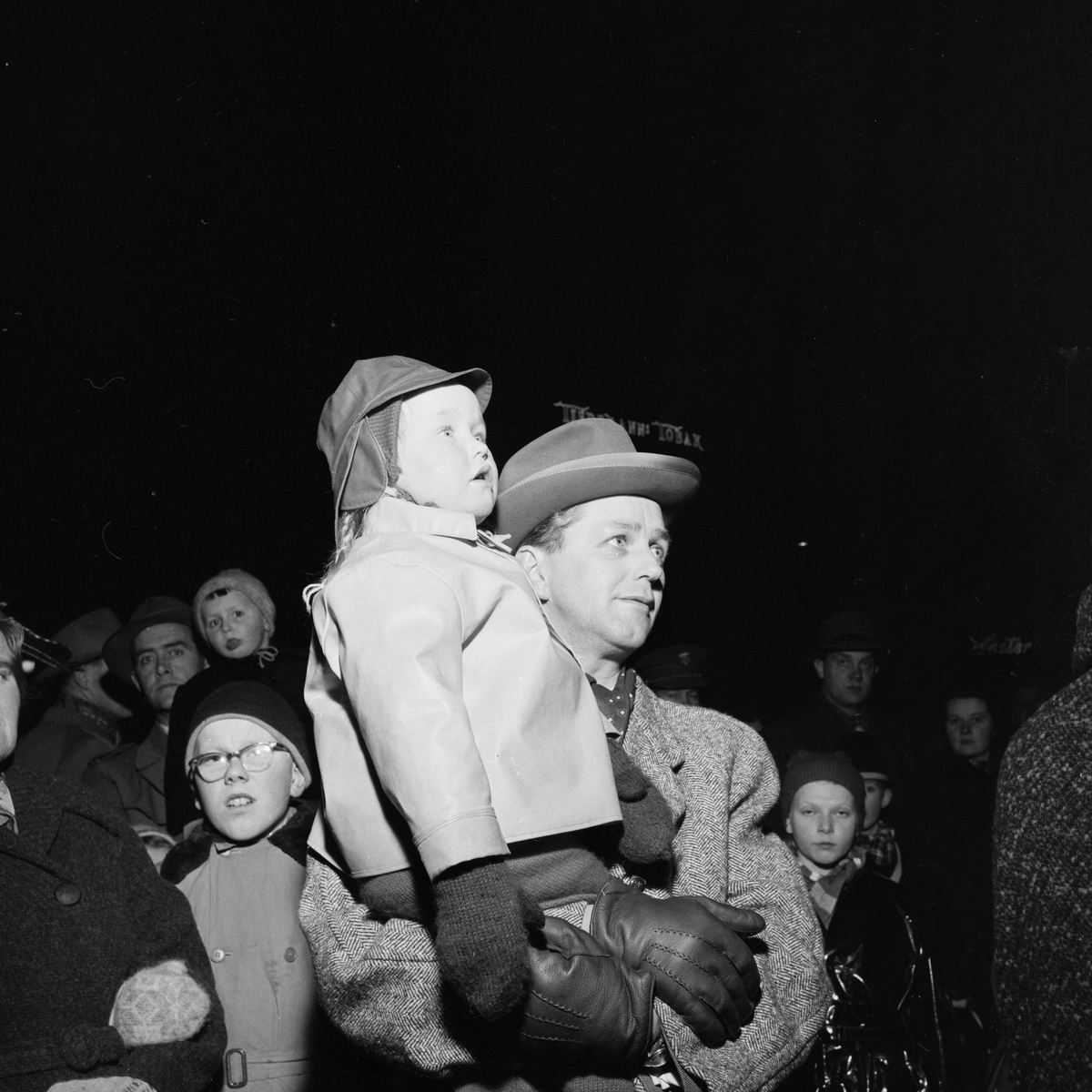 Tenning av juletreet på Torvet