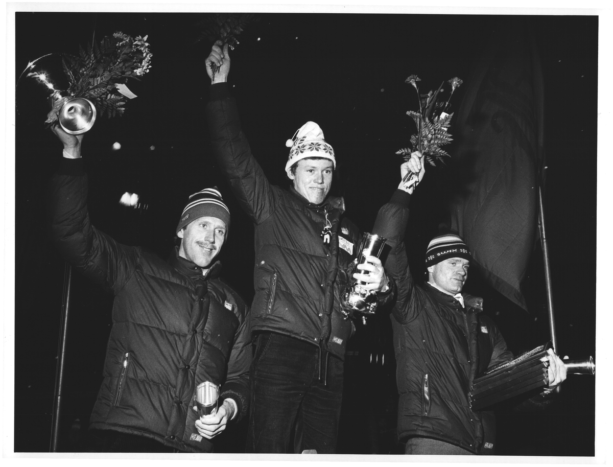 "Kollen". Premieutdel. Eidsvolls plass. 15 km spes. herrer. Nr. 1. Pål Gunnar Mikkelsplass. Nr. 2. Oddvar Brå. Nr. 3. Tore Gullen