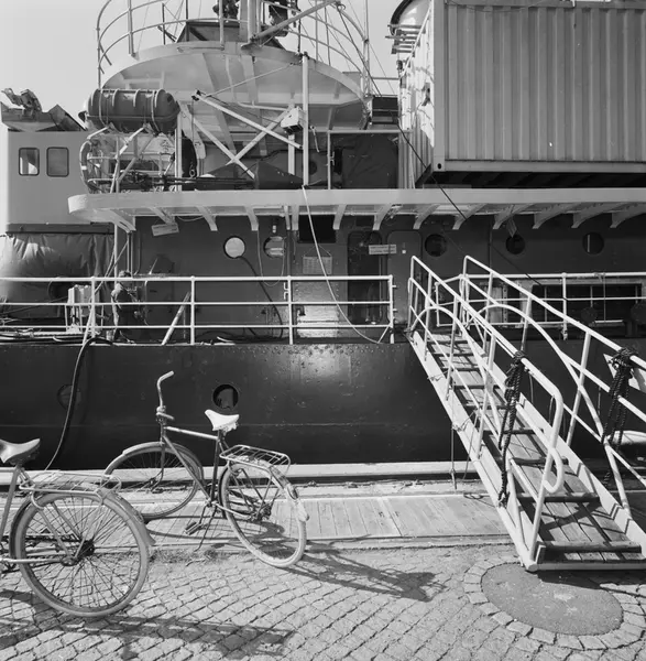 Asbetsarbete ombord på isbrytare Thule