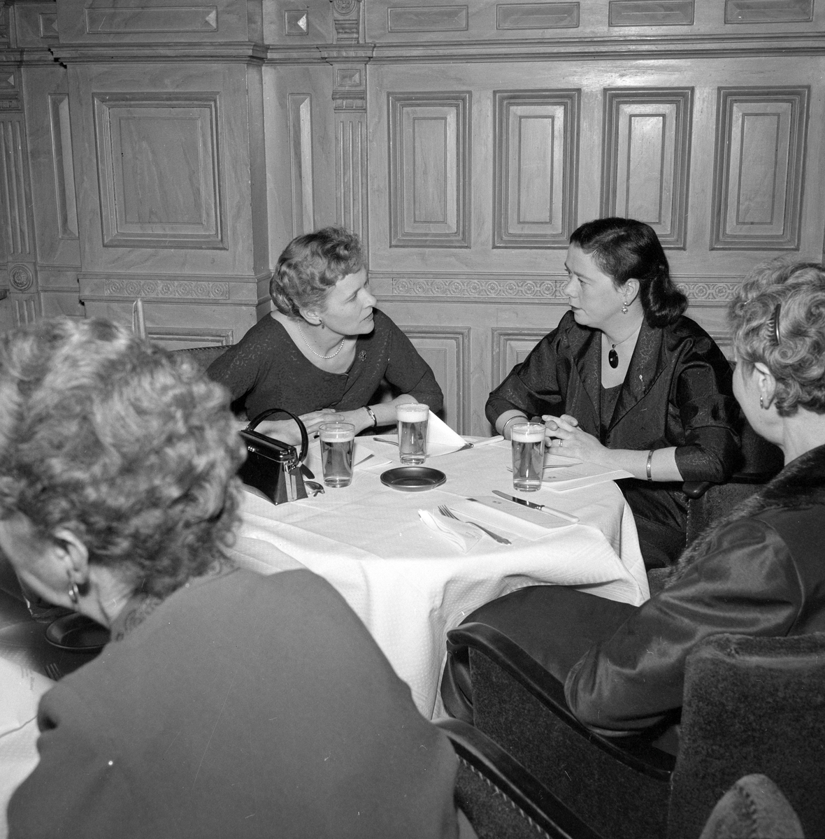 Høyrekvinneners klubbs julemøte