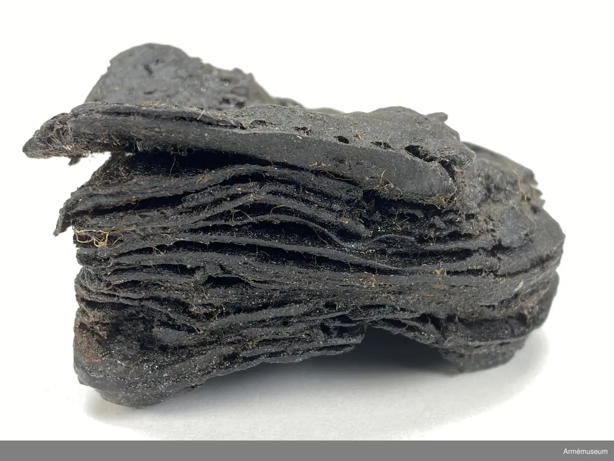 Grupp C I.
Av läder och trä.