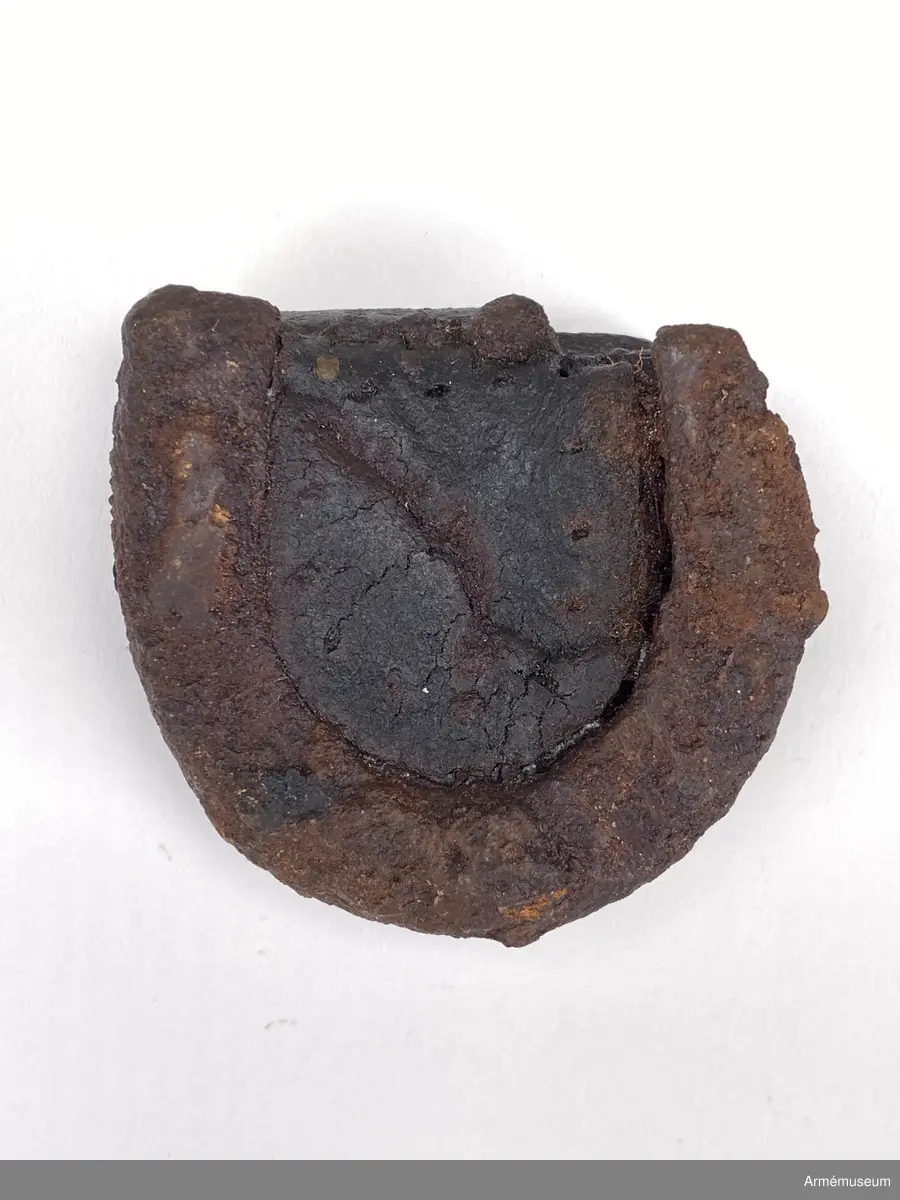 Grupp C I.
Av läder och trä.