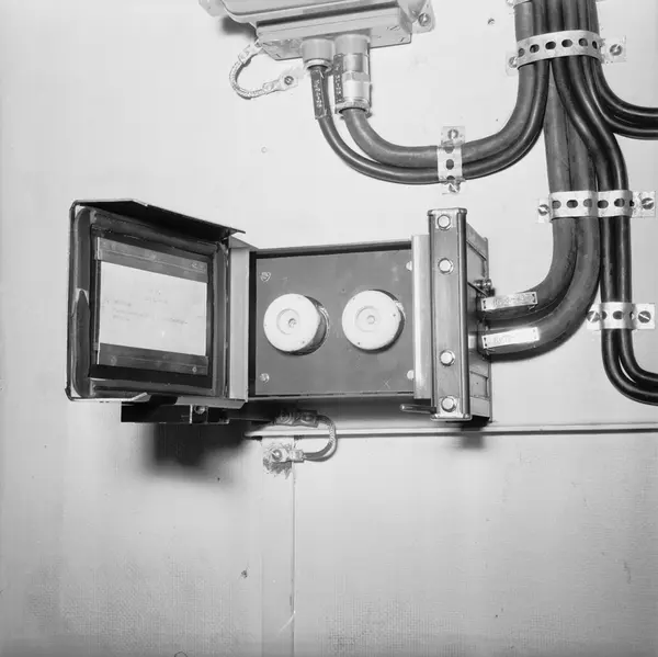 Belos bryggan och maskinrummet