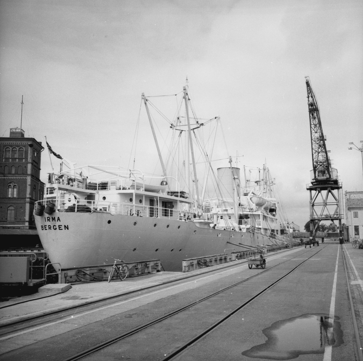 M/s Irma i oscarsdockan skador på bordläggningen