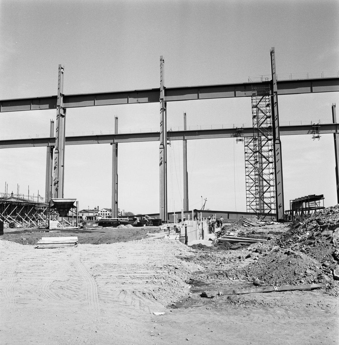 V45957