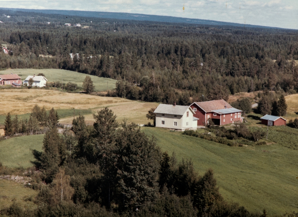 Haga, gnr. 82, bnr. 13. Vang H. Flyfoto 1960- tallet.