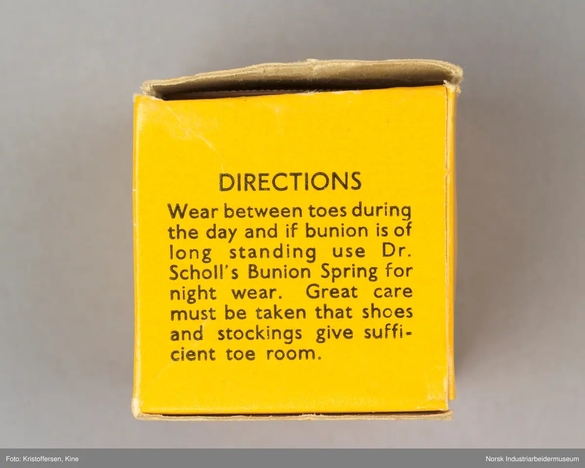 Dr. Scholl`s Toe-Flex for Bunions. To tåskillere i original emballasje fra Scholl i størrelse small. Tåskillerne er hudfarget og ovale i form.
