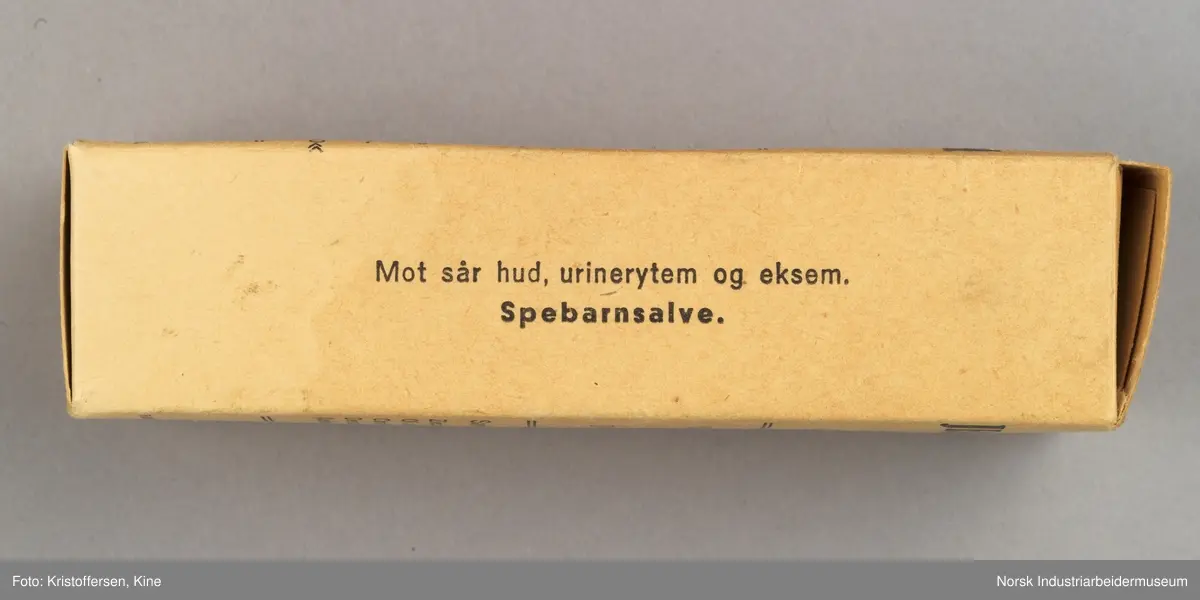 Tube med Jecoderm hud-, sår- og barnesalve fra Afi i original emballasje