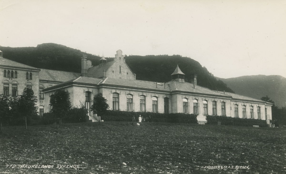 Bergen. Haukeland sykehus, Gades institutt, ca. 1920. Utgiver: K. Knudsen & Co.