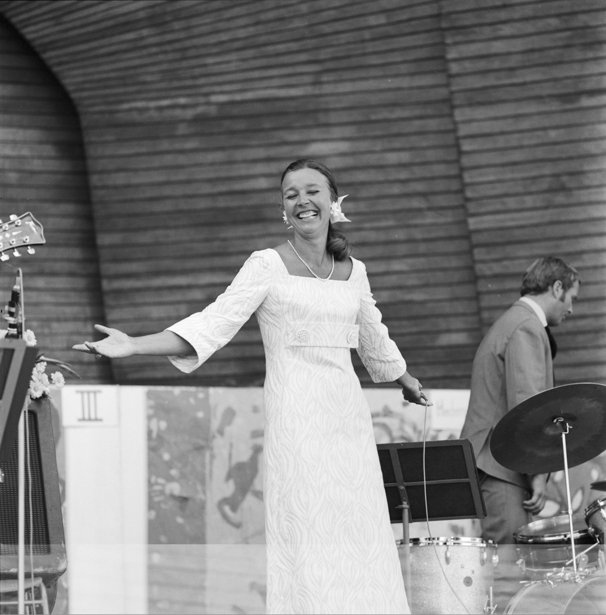 Alice Babs och Bengt Hallbergs kvartett på Sollidenscenen, Skansen.