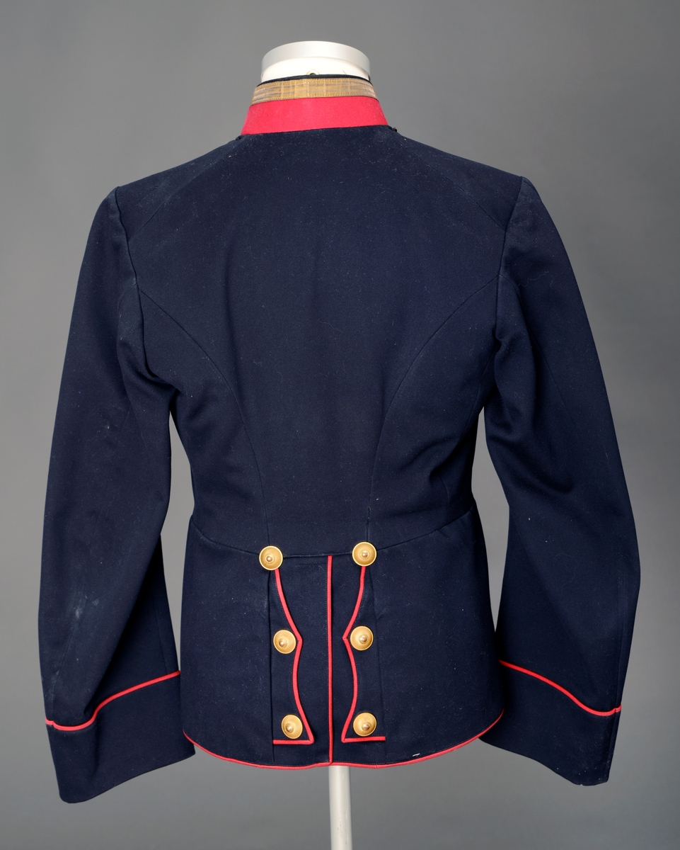 Uniform -Sverresborg Trøndelag Folkemuseum / DigitaltMuseum