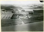 Säby sn, Hallstahammar kn.
Flygfoto över Utnäs, 1935.