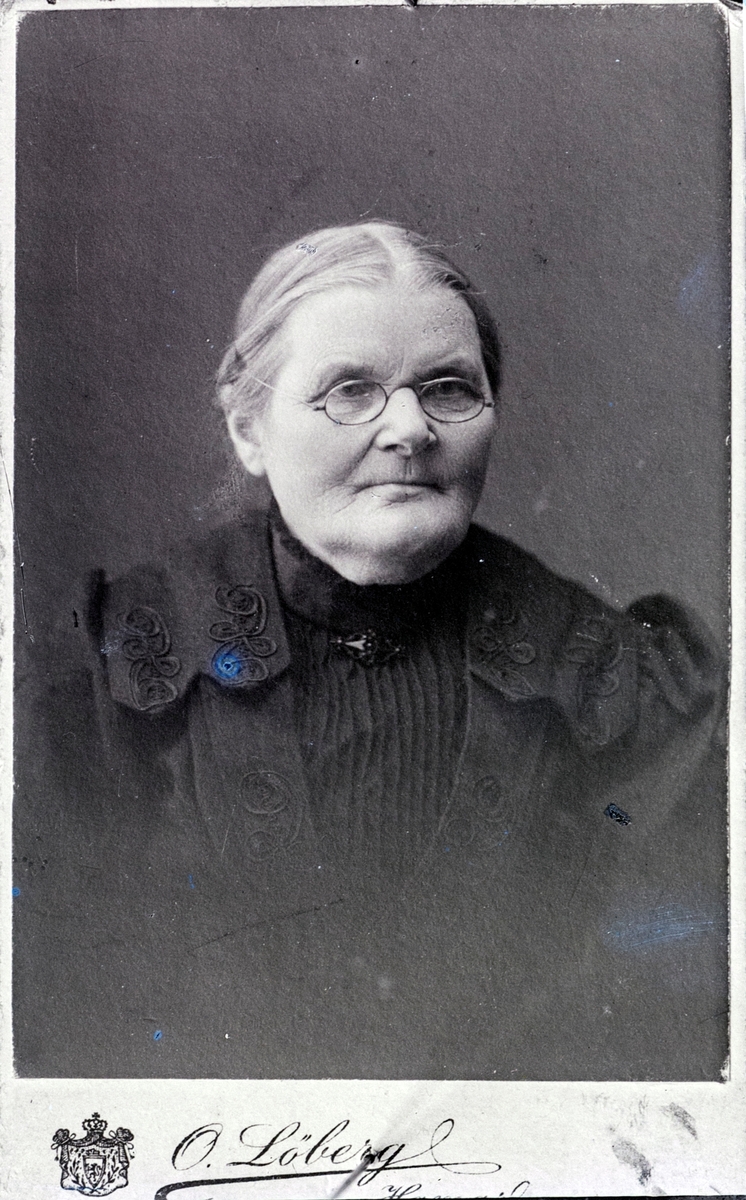 Berthe Andersdtr. Snarud f.24/6.1840, i Furnes gift 1871 med Syver Gudbrandsen Opsahl i Vang.