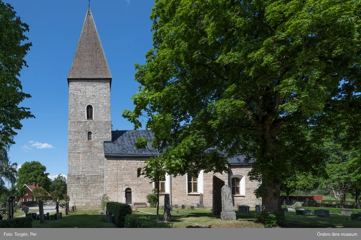 Mosjö kyrka