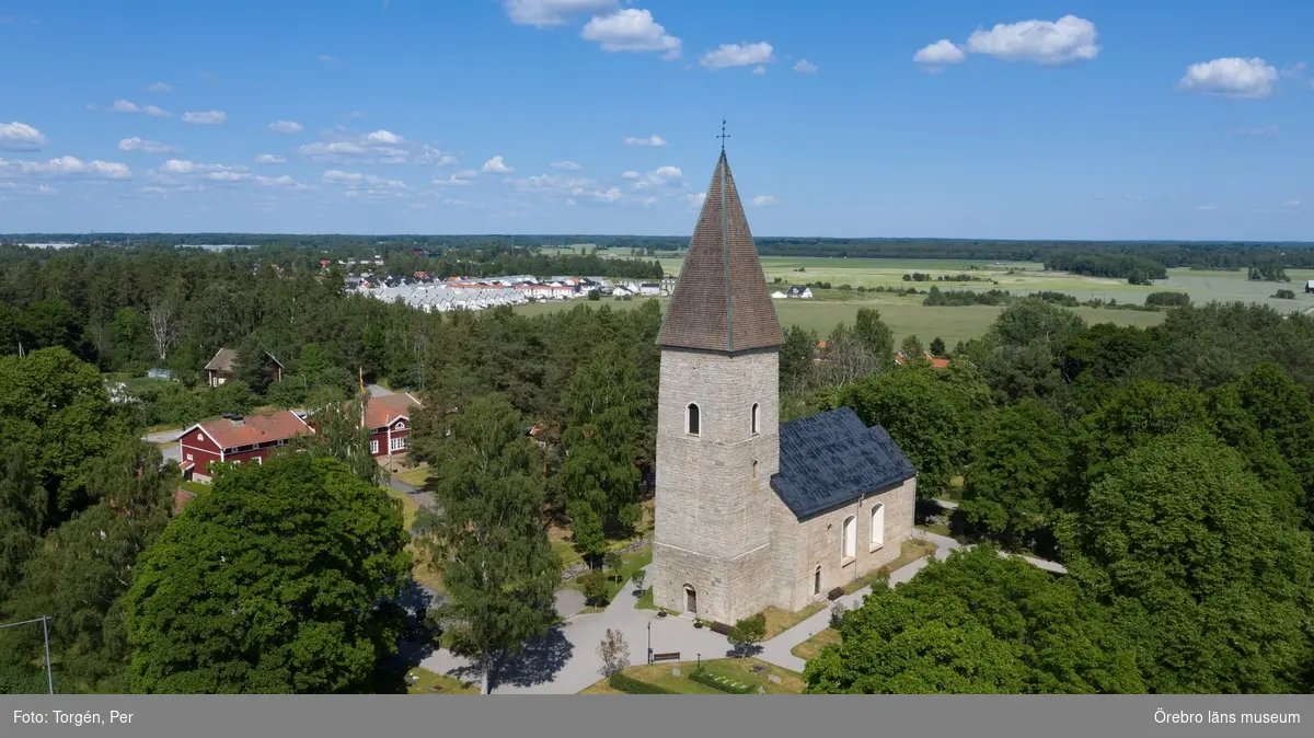 Mosjö kyrka