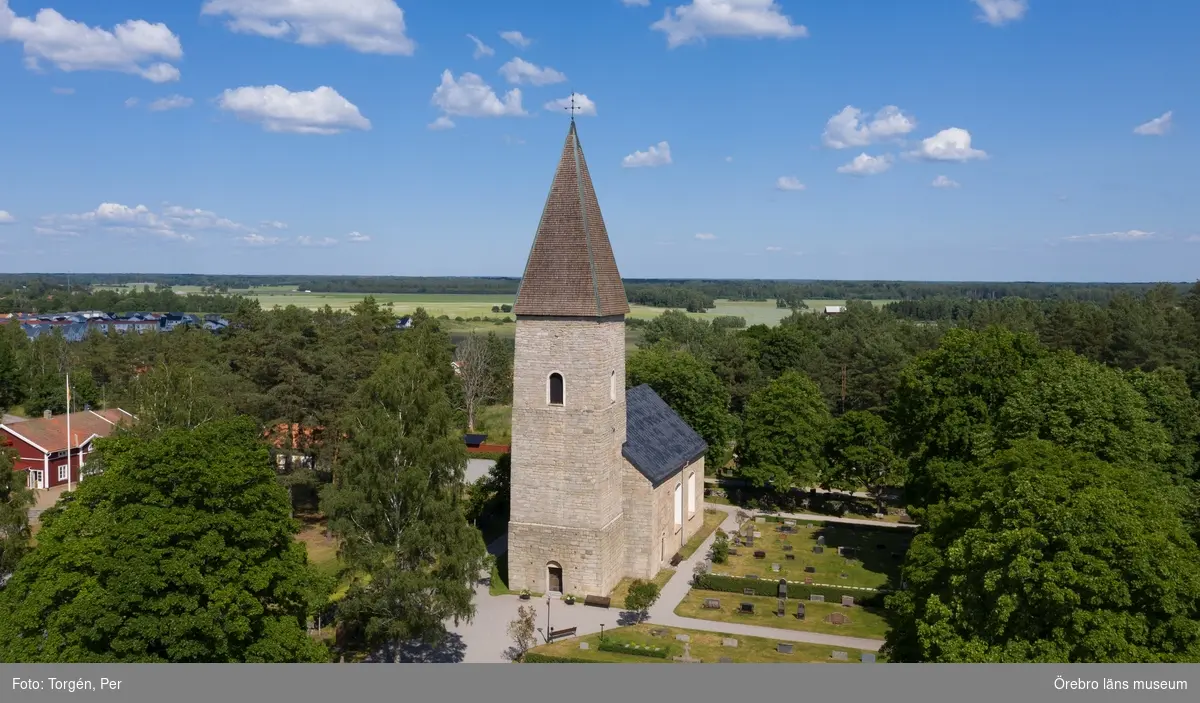 Mosjö kyrka