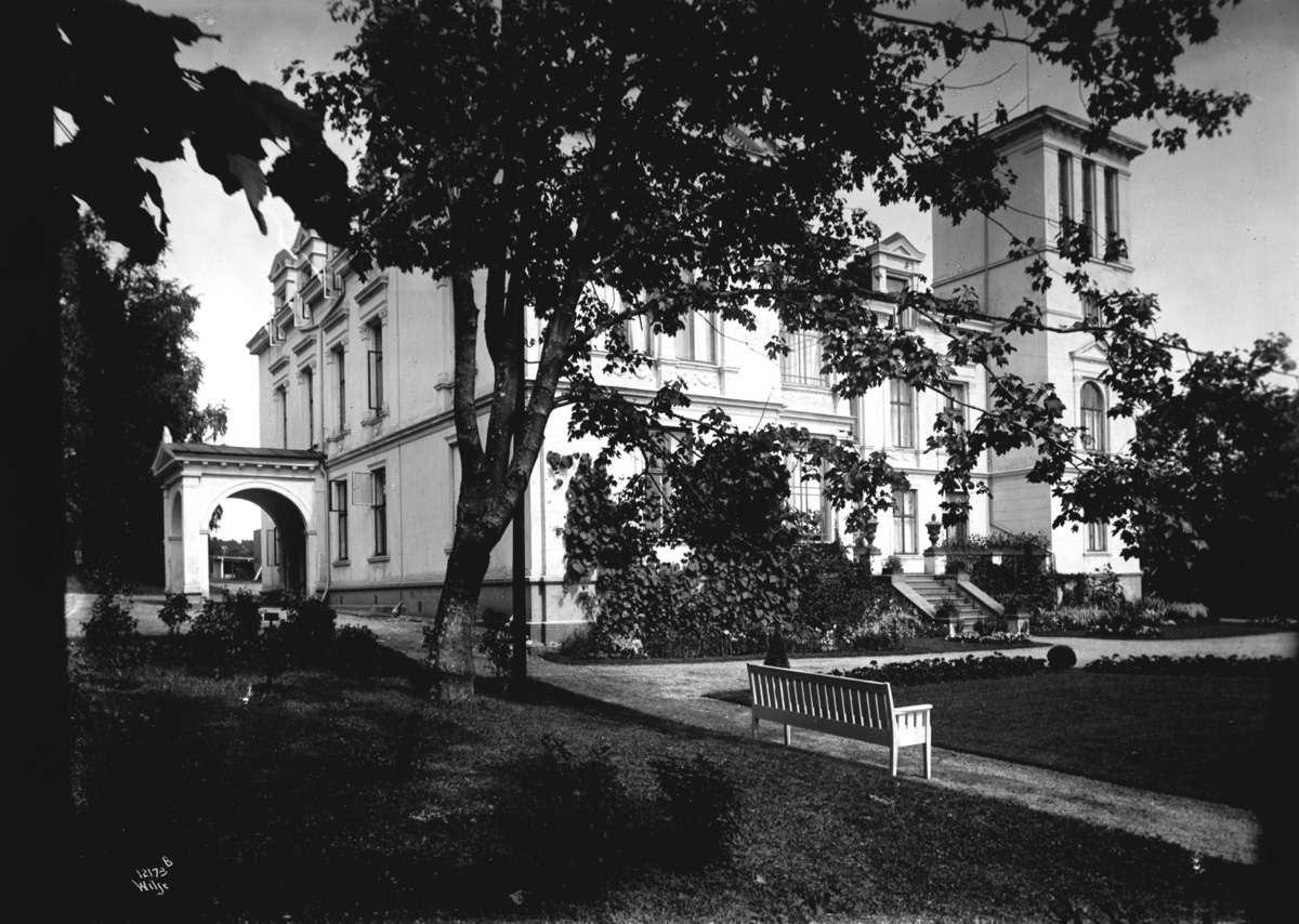 Konv: Larvik bad/kurhotellet