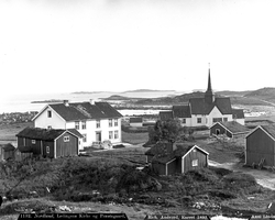 Prot: Nordland Løddingens Kirke og Præstegaard