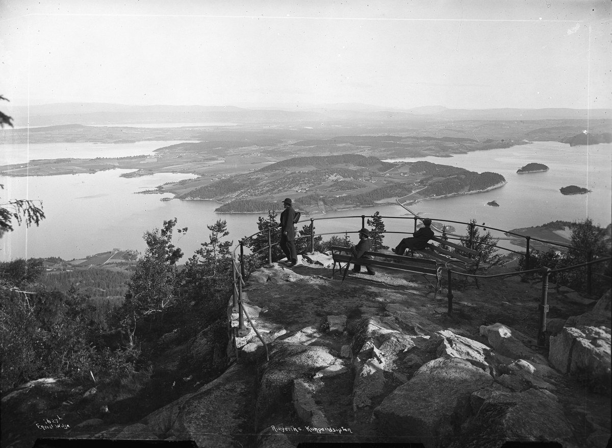 Prot: Fra Kongens udsigt Ringerike Neg: Ringerike Kongeudsigten