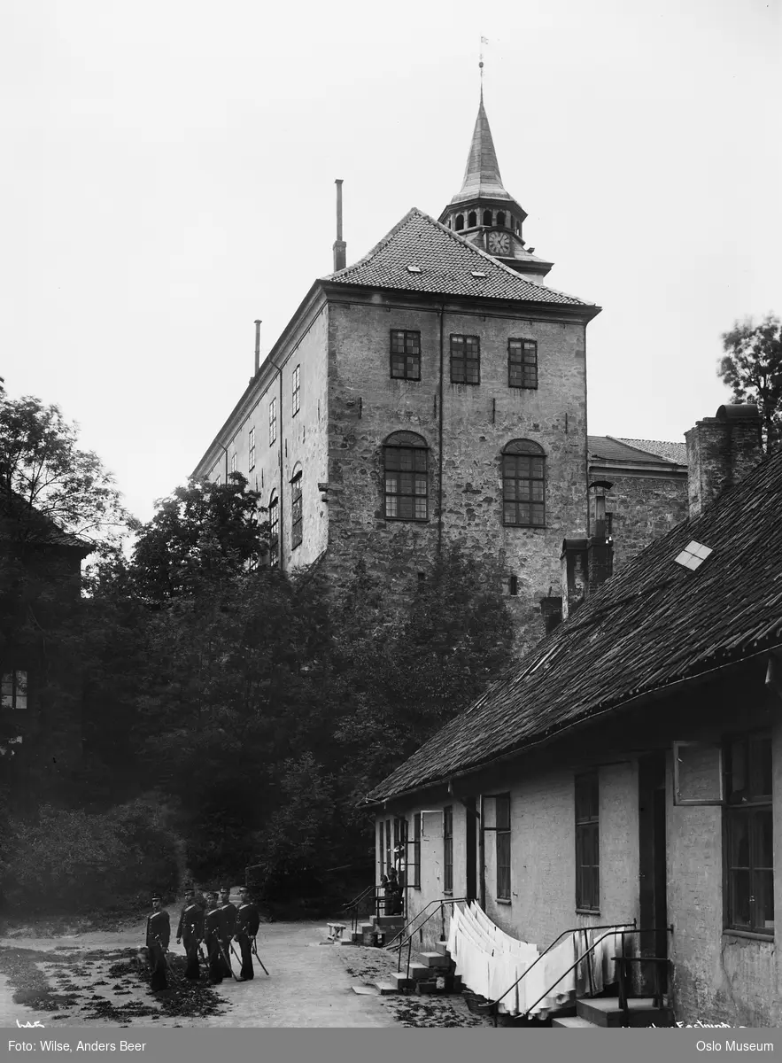 Akershus festning, gardister, tårn