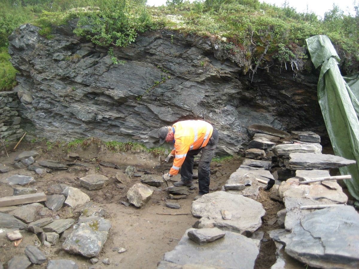 Steinmuring Magnillsjøan. 