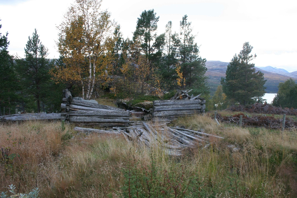 Fjøs, ruin