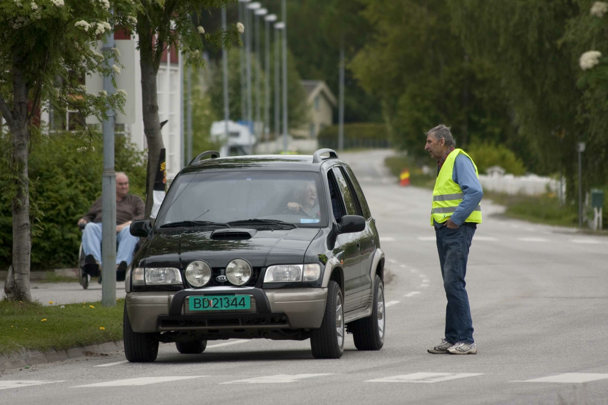 Craft MTB 6-dagers terrengritt på sykkel, Trondheim-Oslo. Dirigering av trafikken