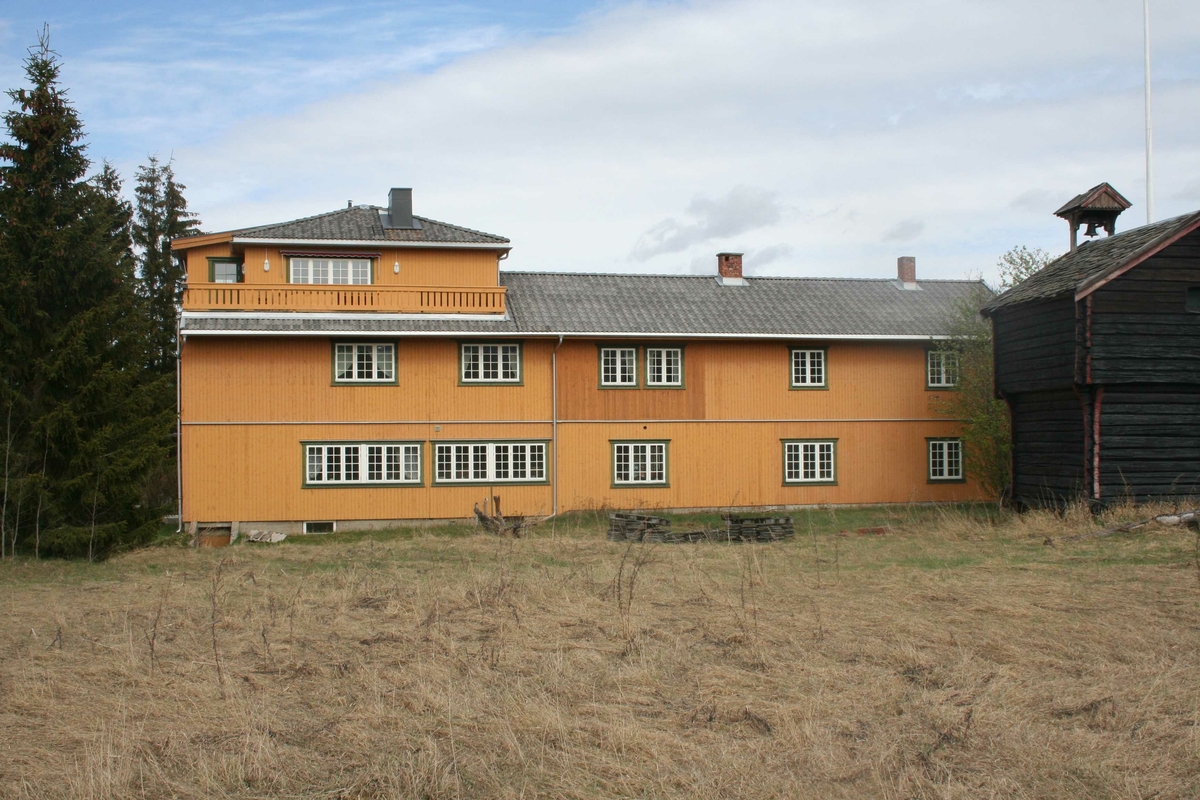 Bjørnsmoen, Brugata, Tynset sentrum