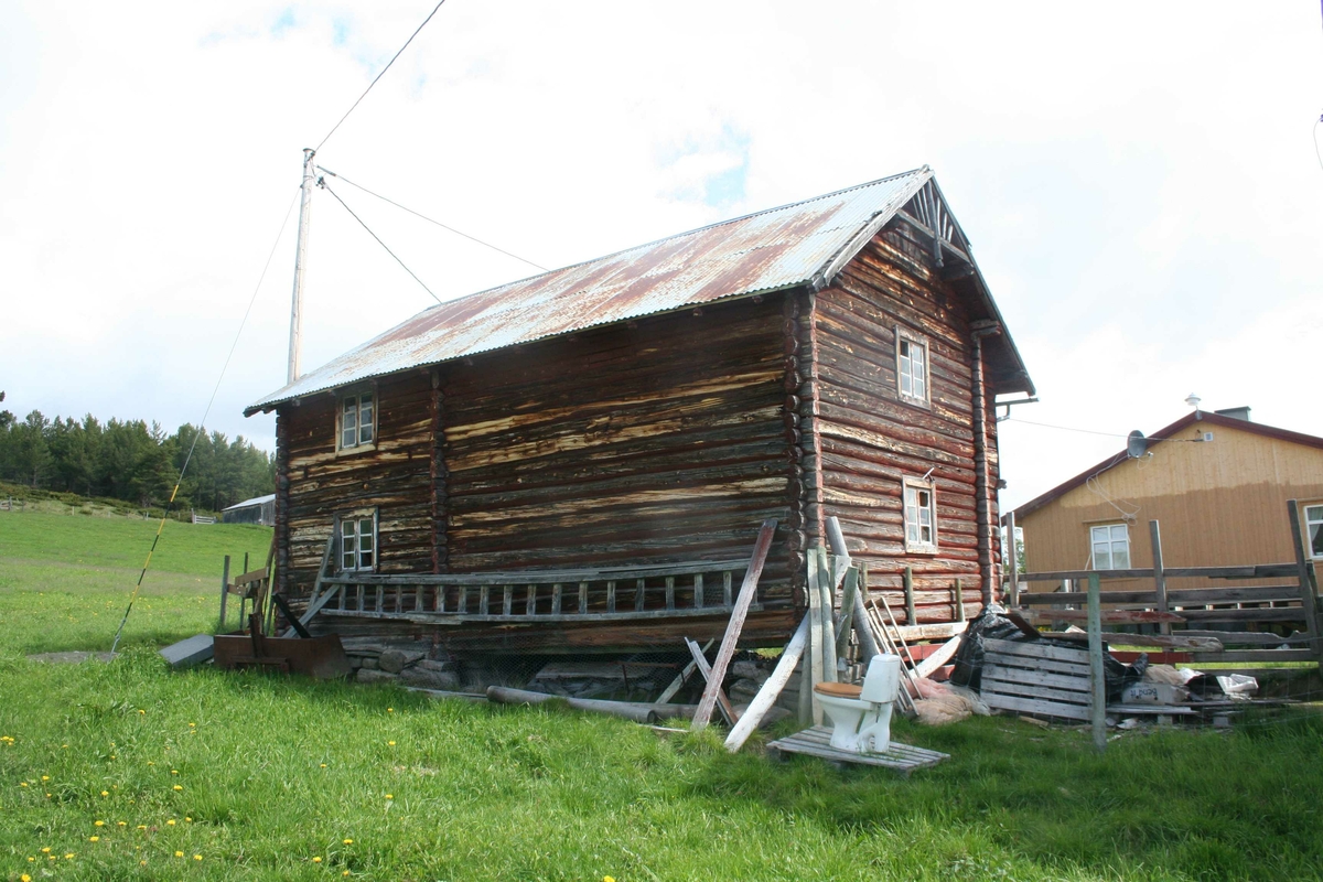 Loft, Streitlien mellom, Nordistugu