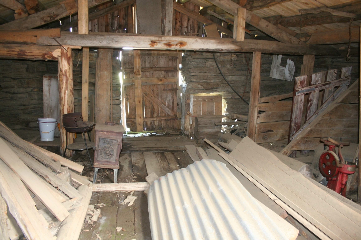 Fjøs, Døllia Einunndalen