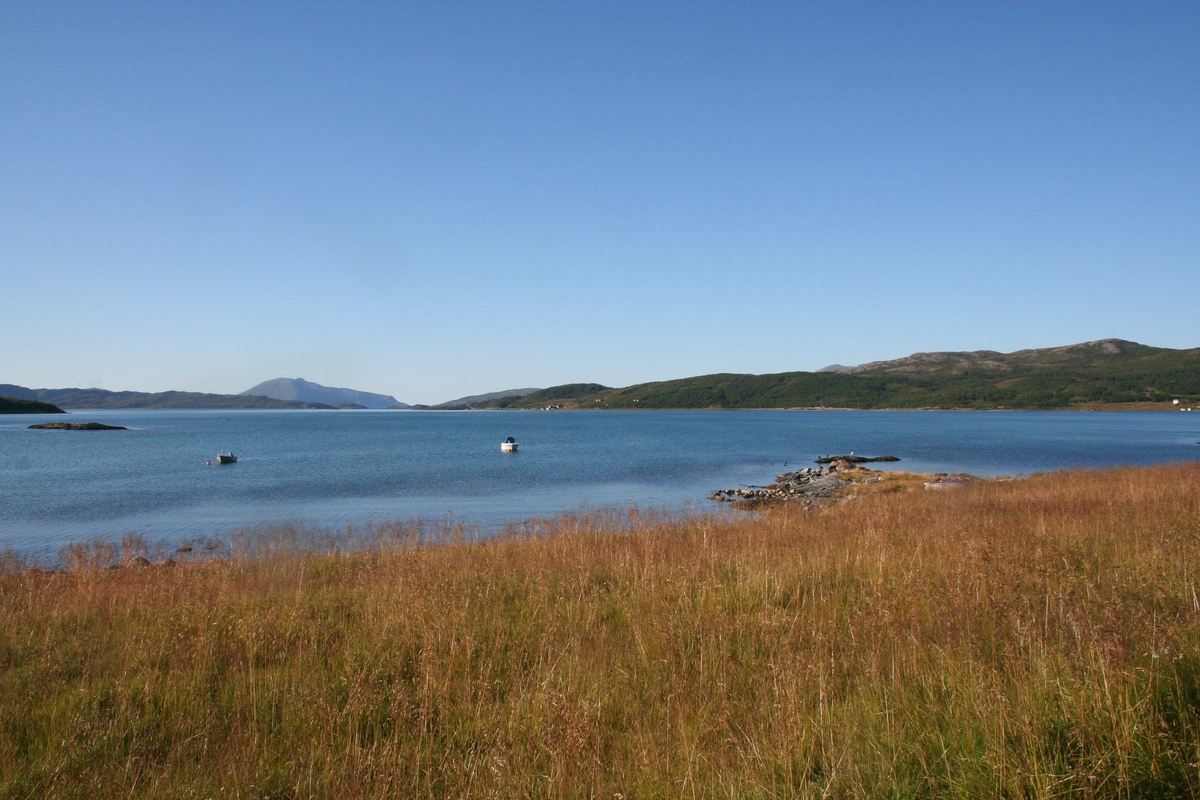 Skogsfjordvatn, Karlsøy