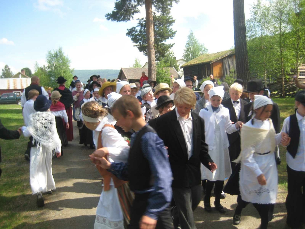 "Gamle Tynset", Dansen