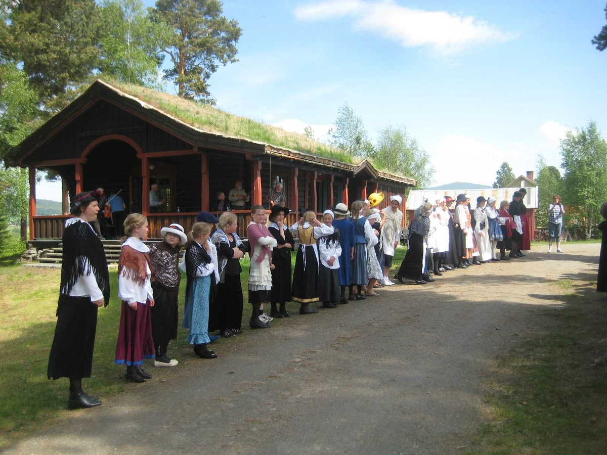 "Gamle Tynset", Butikk